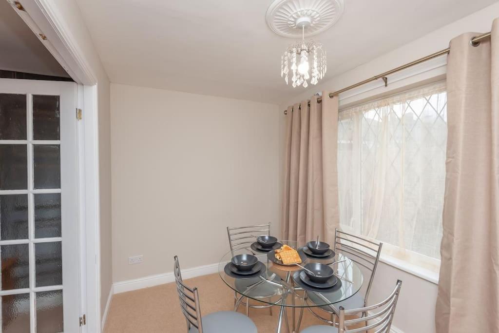 Leed City Centre - Armley Wortley 리즈 외부 사진