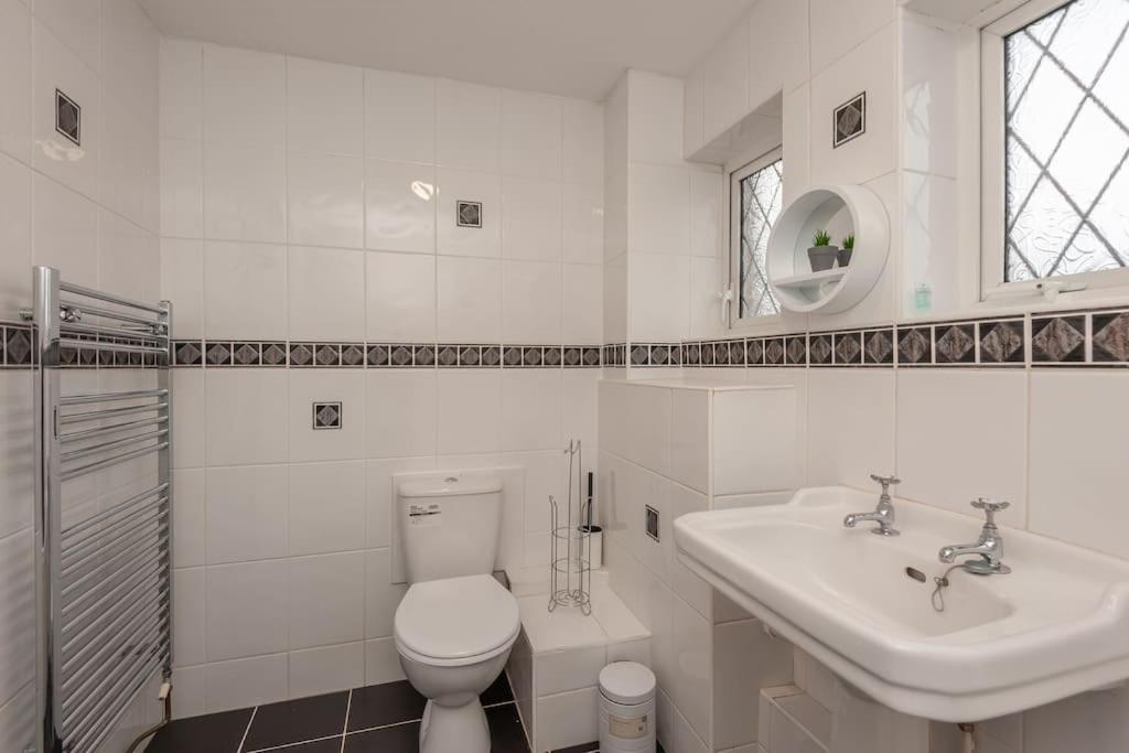 Leed City Centre - Armley Wortley 리즈 외부 사진