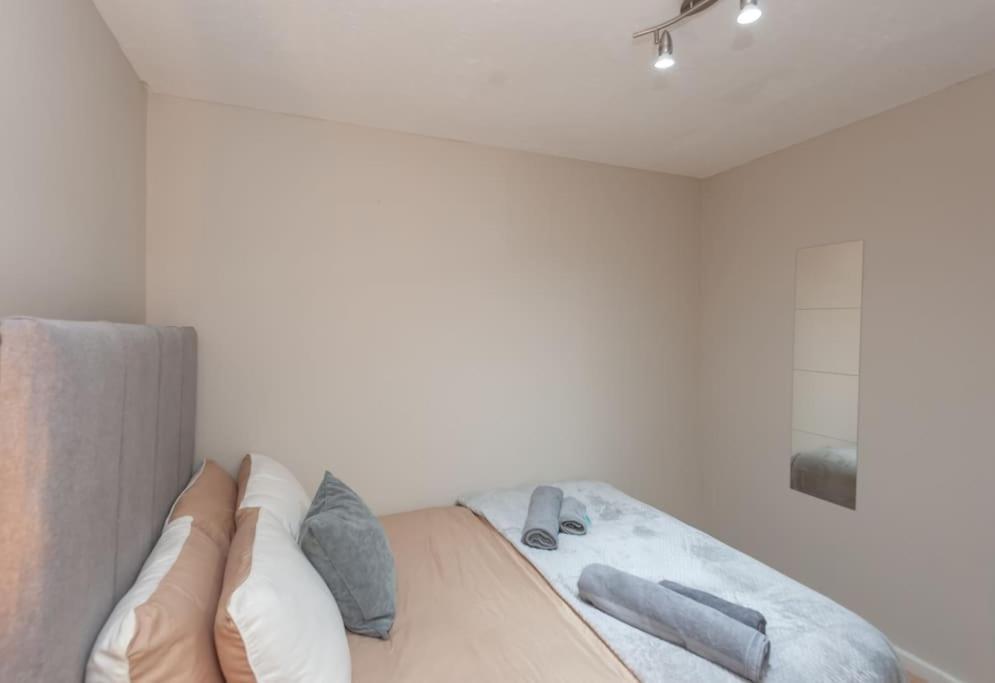 Leed City Centre - Armley Wortley 리즈 외부 사진